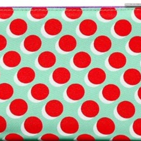 Clinique Red Tote with matching Make-up bag - Picture 2 of 2